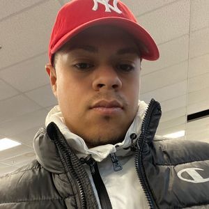 Meet your Posher, Luis